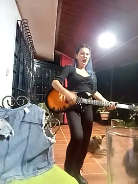 sophie banger online show from February 2025 02:06:02 AM