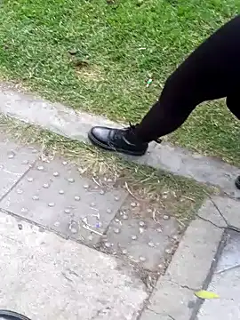 sophie banger online show from November 2025 04:17:02 PM