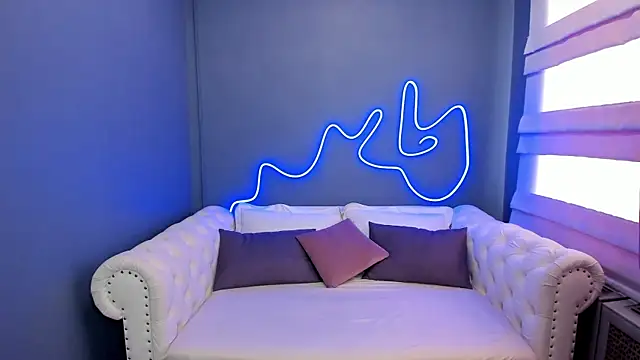 rock n roxy online show from March 2025 03:44:02 AM