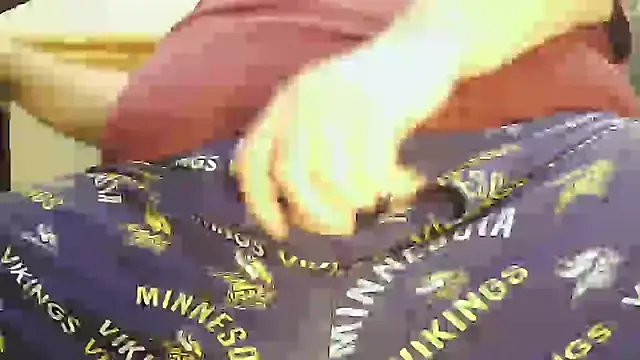 mnguy1972 online show from April 2026 04:14:01 PM