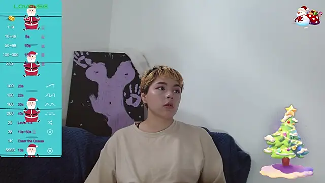 TRIXIE TANG28 online show from December 2024 03:58:01 PM