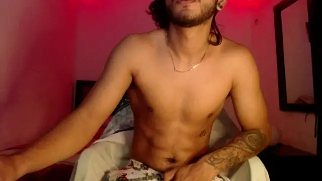 Snapshot of maxximus_100 chatting on January 2025 09:25:01 PM maxximus 100 online show from January 2025 09:25:01 PM