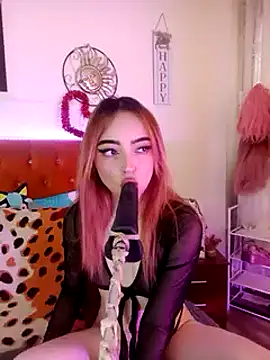 Yennastone online show from January 2025 10:34:01 PM