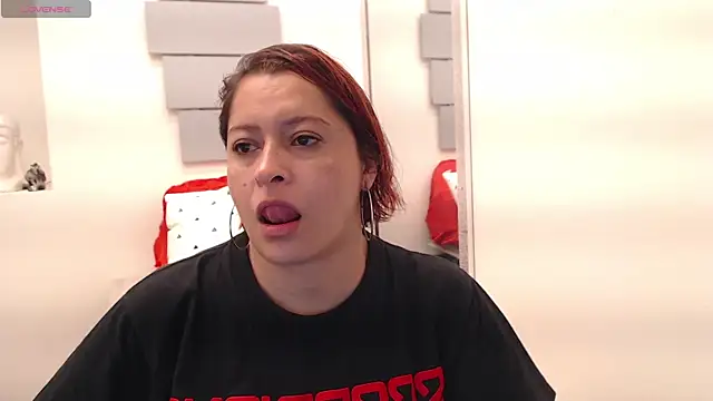 Snapshot of eva_twiss chatting on November 2025 11:43:01 AM eva twiss online show from November 2025 11:43:01 AM