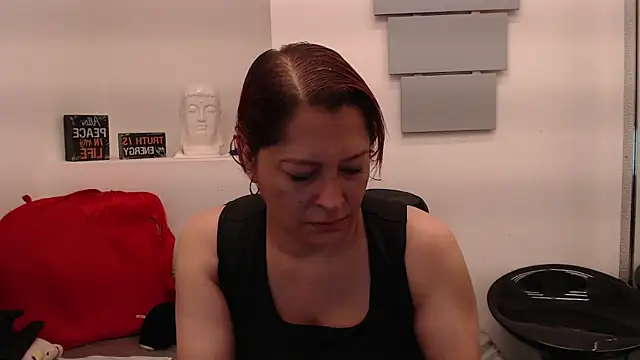 Snapshot of eva_twiss chatting on May 2026 12:46:02 PM eva twiss online show from May 2026 12:46:02 PM