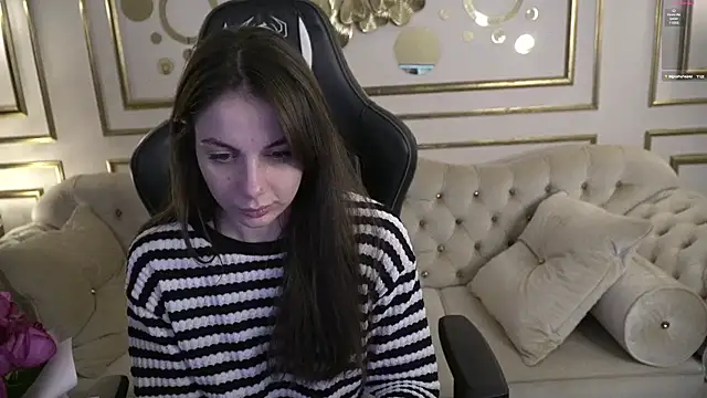 Snapshot of Alisa054 chatting on February 2025 07:59:01 AM Alisa054 online show from February 2025 07:59:01 AM