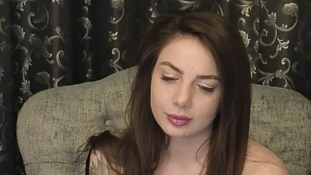 Snapshot of Alisa054 chatting on November 2025 02:33:02 AM Alisa054 online show from November 2025 02:33:02 AM