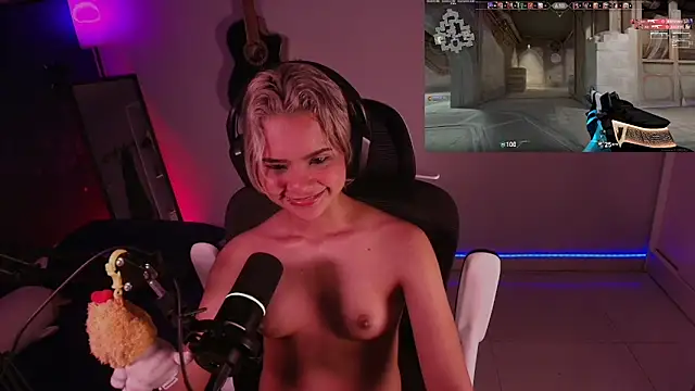 marlena3312 online show from November 2025 02:24:02 PM