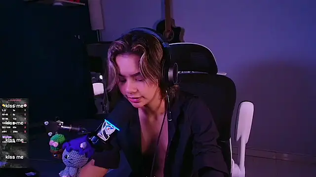 marlena3312 online show from March 2026 02:06:02 PM