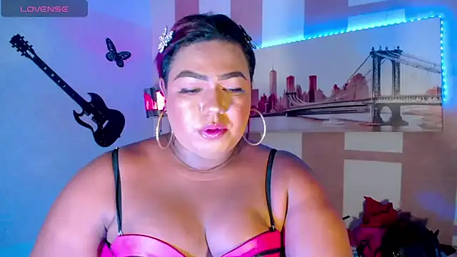 Snapshot of OpraxBellinda chatting on December 2025 02:09:02 AM OpraxBellinda online show from December 2025 02:09:02 AM