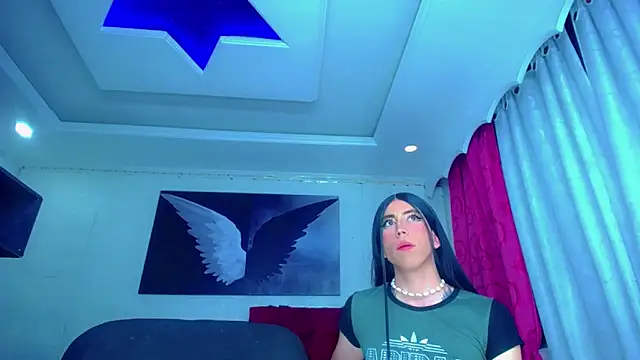 Snapshot of NahomiCamper chatting on October 2025 02:09:01 AM NahomiCamper online show from October 2025 02:09:01 AM