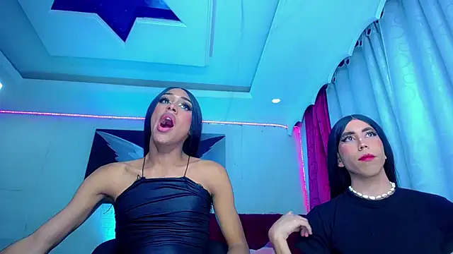 Snapshot of NahomiCamper chatting on October 2025 12:16:01 AM NahomiCamper online show from October 2025 12:16:01 AM