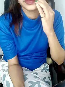 Barbie-Queen2 online show from January 2025 04:13:02 PM