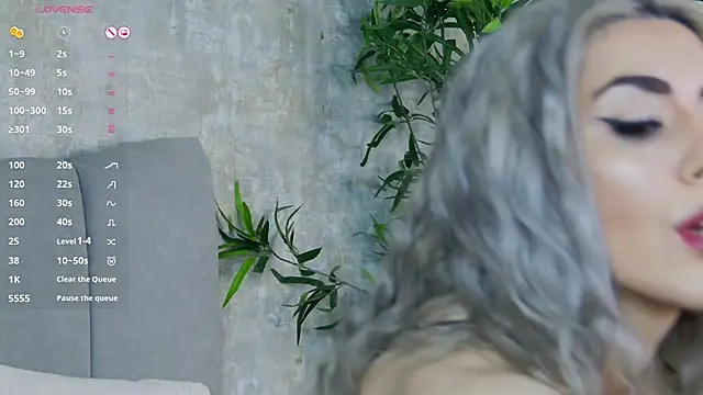 CelineMeyerr online show from January 2025 06:33:01 AM