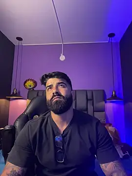 Lyon vach online show from February 2026 11:45:02 PM