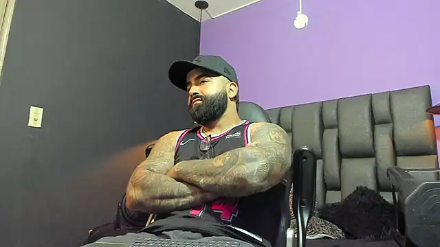 Lyon vach online show from February 2026 10:52:02 PM