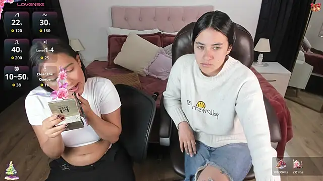 Snapshot of Icysweetcam chatting on November 2025 10:59:02 AM Icysweetcam online show from November 2025 10:59:02 AM