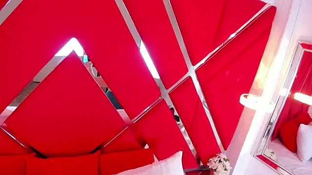 Snapshot of ArticaBelle chatting on January 2025 12:27:02 PM ArticaBelle online show from January 2025 12:27:02 PM