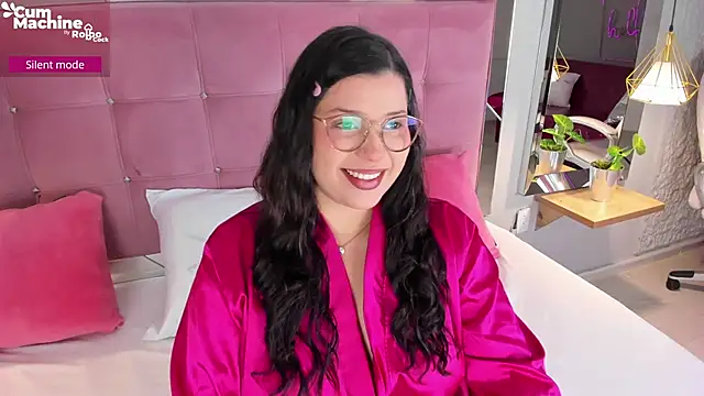 Snapshot of ArticaBelle chatting on November 2025 04:33:02 AM ArticaBelle online show from November 2025 04:33:02 AM