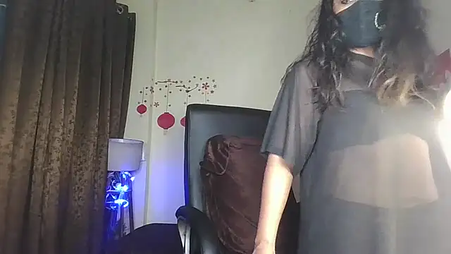 Black-Pearll online show from March 2026 05:02:02 AM