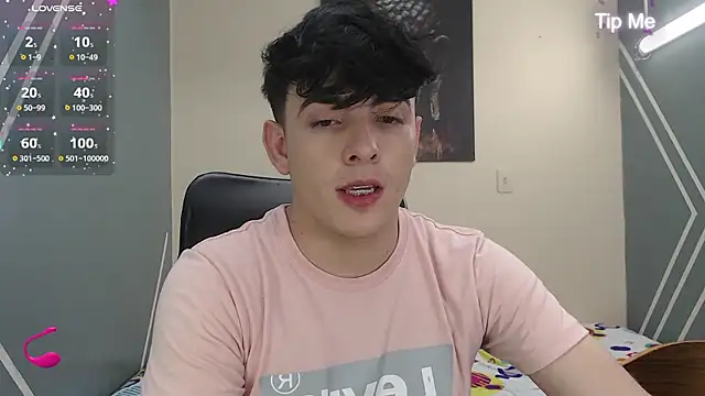 nolan twink1 online show from December 2024 05:50:01 PM