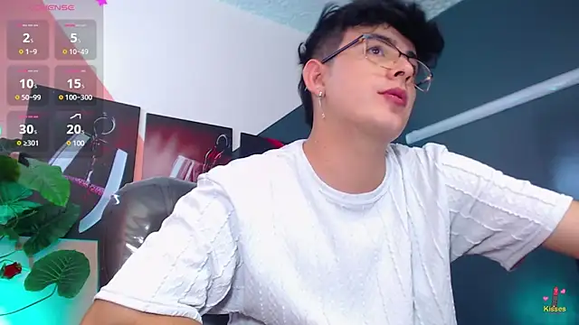 nolan twink1 online show from February 2025 08:46:01 PM