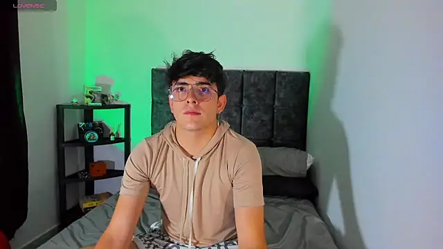 nolan twink1 online show from October 2025 11:44:02 PM