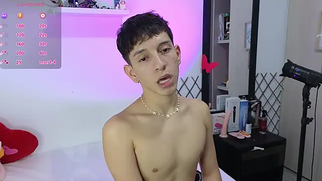 Snapshot of milky__boy_ chatting on March 2025 03:40:01 AM milky boy online show from March 2025 03:40:01 AM