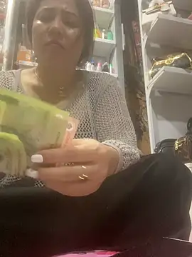 Snapshot of Cesywet chatting on February 2025 09:53:02 AM Cesywet online show from February 2025 09:53:02 AM