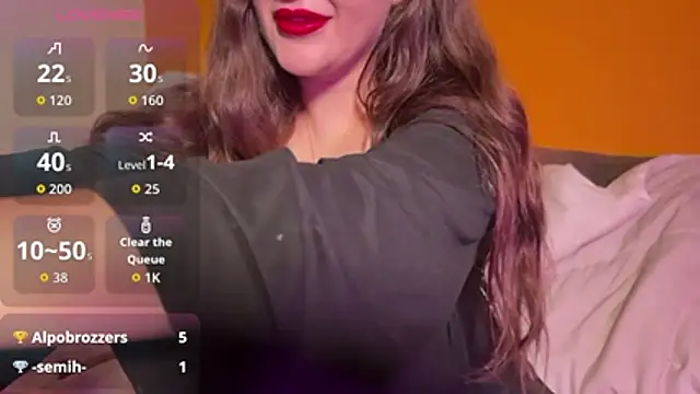 Elinatiranda online show from April 2026 10:15:02 PM