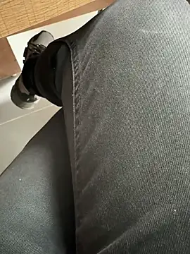 Snapshot of homidor chatting on December 2024 08:44:02 AM homidor online show from December 2024 08:44:02 AM