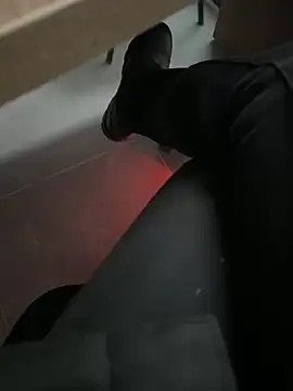 Snapshot of homidor chatting on January 2025 02:14:02 PM homidor online show from January 2025 02:14:02 PM