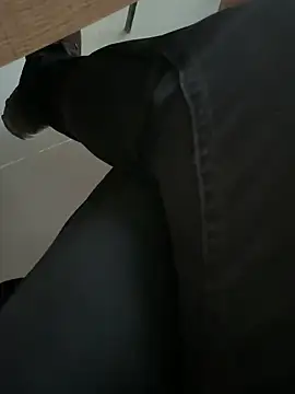 Snapshot of homidor chatting on January 2025 02:07:01 PM homidor online show from January 2025 02:07:01 PM