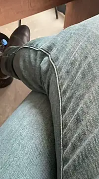 Snapshot of homidor chatting on February 2025 10:01:02 AM homidor online show from February 2025 10:01:02 AM