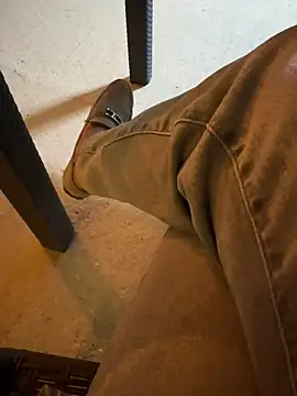 Snapshot of homidor chatting on September 2025 07:25:01 PM homidor online show from September 2025 07:25:01 PM