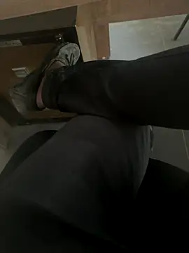 Snapshot of homidor chatting on September 2025 03:13:01 PM homidor online show from September 2025 03:13:01 PM