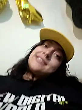 Snapshot of CORALINE_GREYM chatting on October 2025 07:31:02 AM CORALINE GREYM online show from October 2025 07:31:02 AM