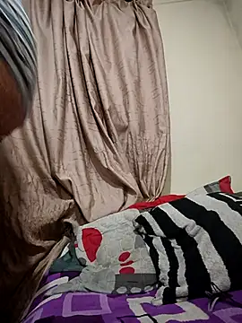 CORALINE GREYM online show from November 2025 12:24:02 AM