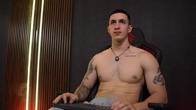 JacksonOlsenn online show from February 2026 08:50:01 PM