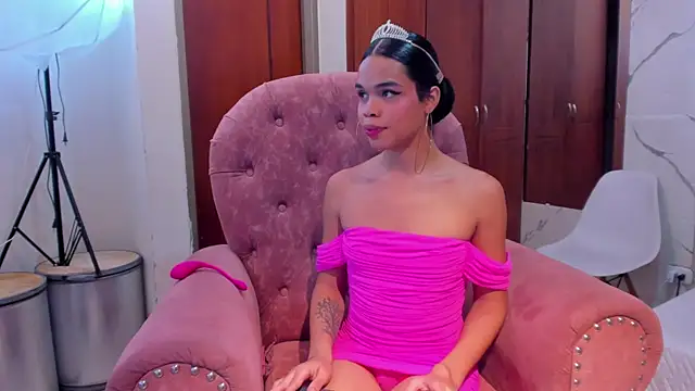 Snapshot of evelyn_wine chatting on November 2025 07:02:02 PM evelyn wine online show from November 2025 07:02:02 PM