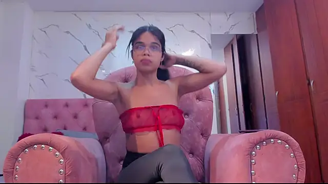 Snapshot of evelyn_wine chatting on November 2025 07:02:02 PM evelyn wine online show from November 2025 07:02:02 PM