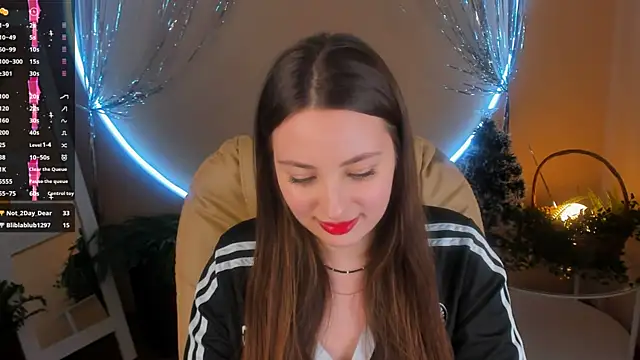 Snapshot of MoonLissa chatting on December 2024 12:41:02 PM MoonLissa online show from December 2024 12:41:02 PM