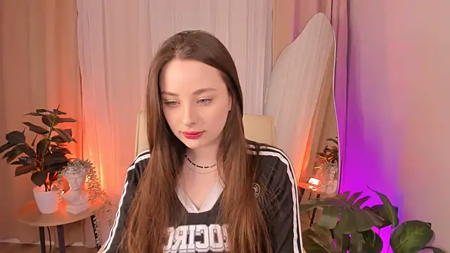 Snapshot of MoonLissa chatting on February 2025 01:46:01 PM MoonLissa online show from February 2025 01:46:01 PM