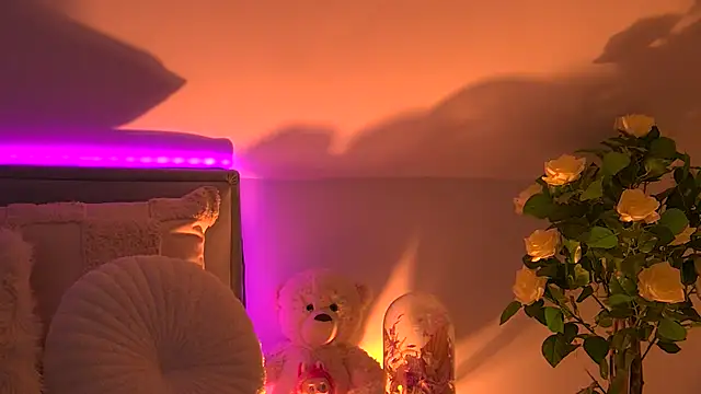 AngeliqueSkye online show from October 2025 04:16:01 AM