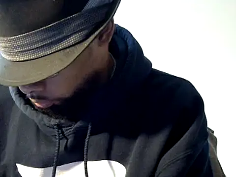 Snapshot of WhiskeyWood_DuhGOD chatting on December 2024 05:21:01 PM WhiskeyWood DuhGOD online show from December 2024 05:21:01 PM