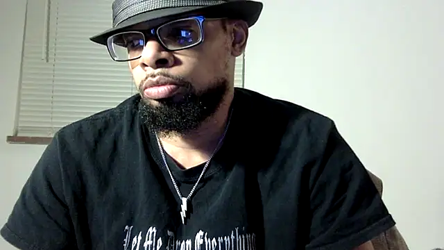 WhiskeyWood DuhGOD online show from November 2025 01:19:02 AM