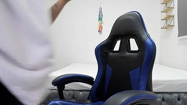 Snapshot of Samanthagax chatting on December 2025 11:47:01 AM Samanthagax online show from December 2025 11:47:01 AM