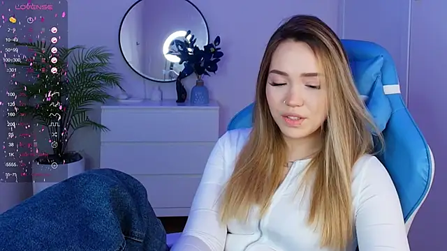 Snapshot of Evia_r0se chatting on January 2025 10:34:02 AM Evia r0se online show from January 2025 10:34:02 AM