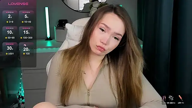 Snapshot of Evia_r0se chatting on September 2025 06:10:02 PM Evia r0se online show from September 2025 06:10:02 PM