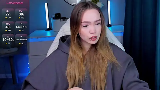 Snapshot of Evia_r0se chatting on October 2025 08:40:02 PM Evia r0se online show from October 2025 08:40:02 PM